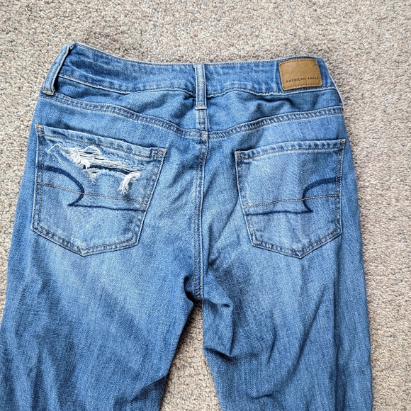 AE Distressed Tomgirl Jeans - Picture 4 of 8